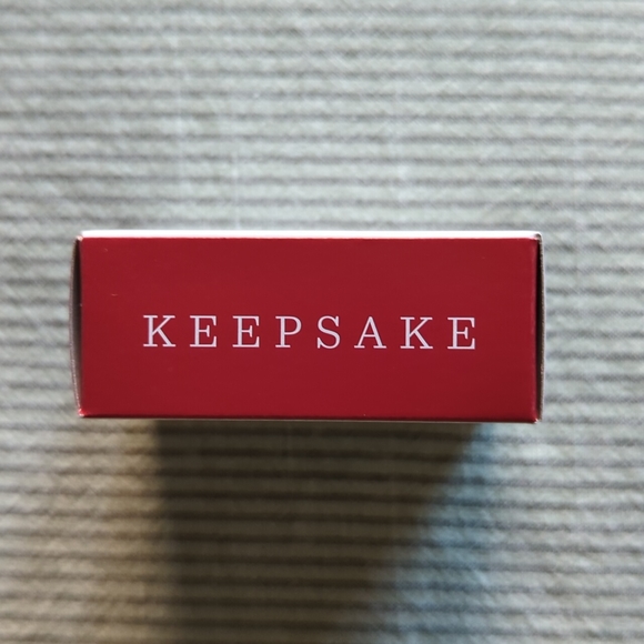 Hallmark keepsake Penguin Gumdrop miniature ornament - NEW IN BOX - Picture 2 of 5